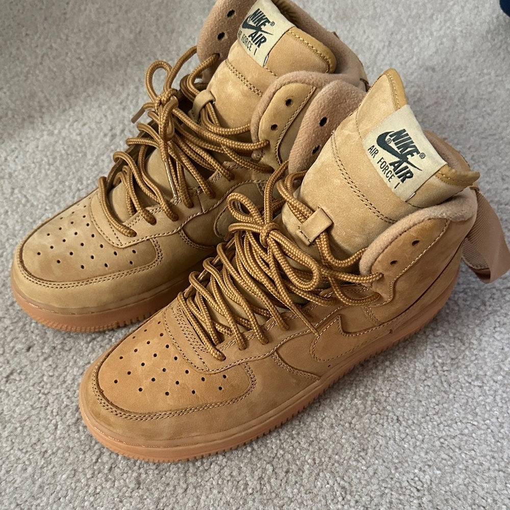 Nike Air Force 1 high “flax wheat”